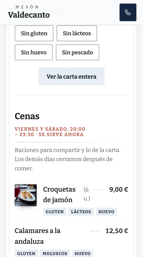 La misma web en un móvil, en la carta: cada plato con su precio y sus alérgenos, y marcado lo que se sirve a esta hora